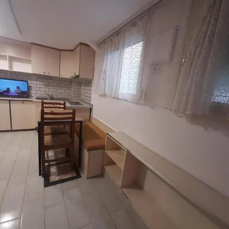 Lovely & Quite 1234gs *