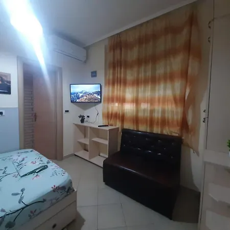 Lovely & Quite 1234gs